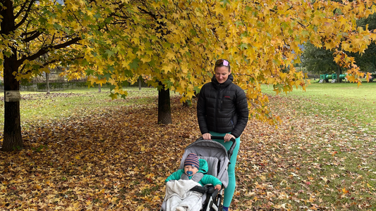 Camminata per domodossola in Autunno Apassodimamma con bimbo in passeggino